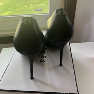 Guess Sienna pumps